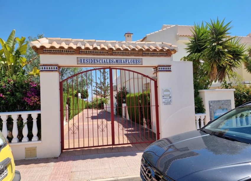 Resale - Apartment - Torrevieja - Los Balcones
