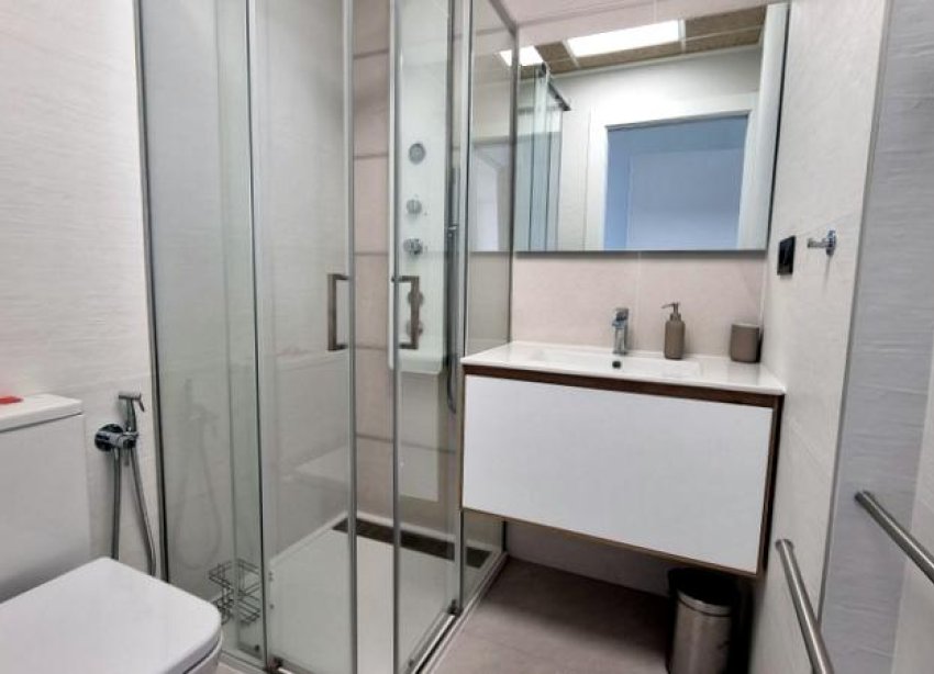 Resale - Apartment - Torrevieja - Los Balcones