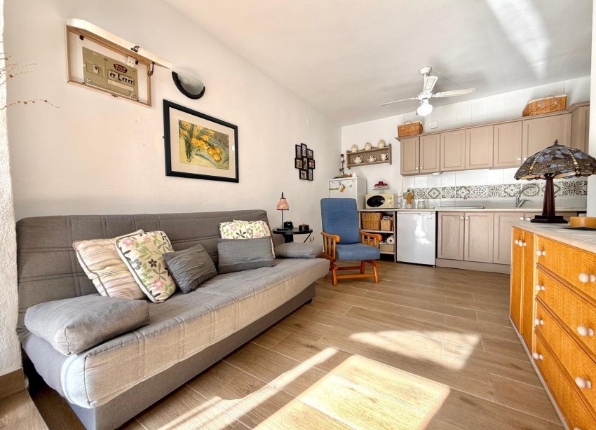 Resale - Apartment - Torrevieja - Los Balcones