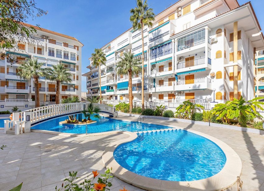 Resale - Apartment - Torrevieja - Los Europeos