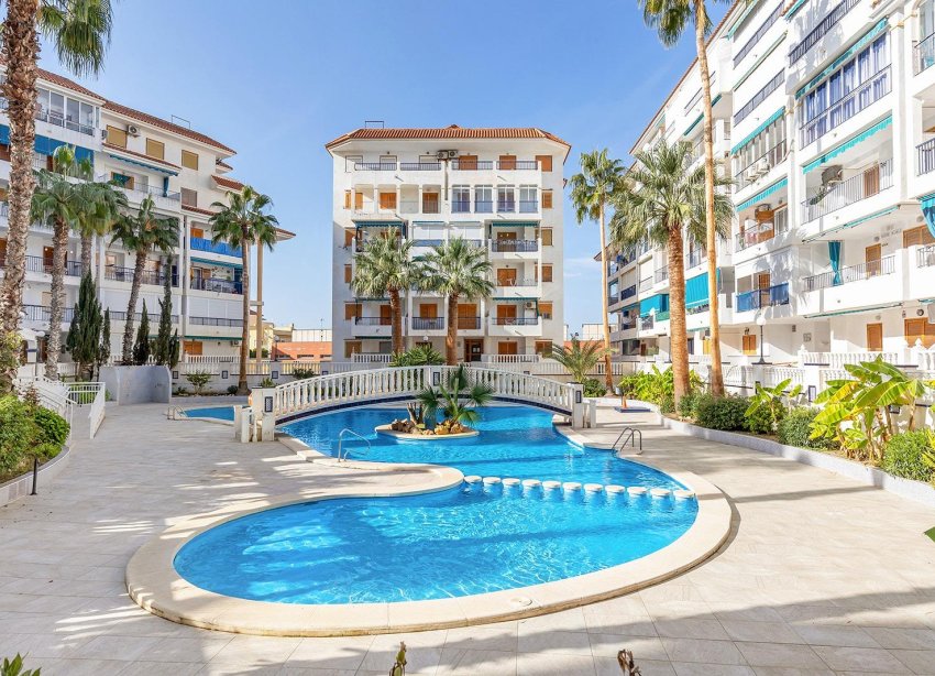 Resale - Apartment - Torrevieja - Los Europeos