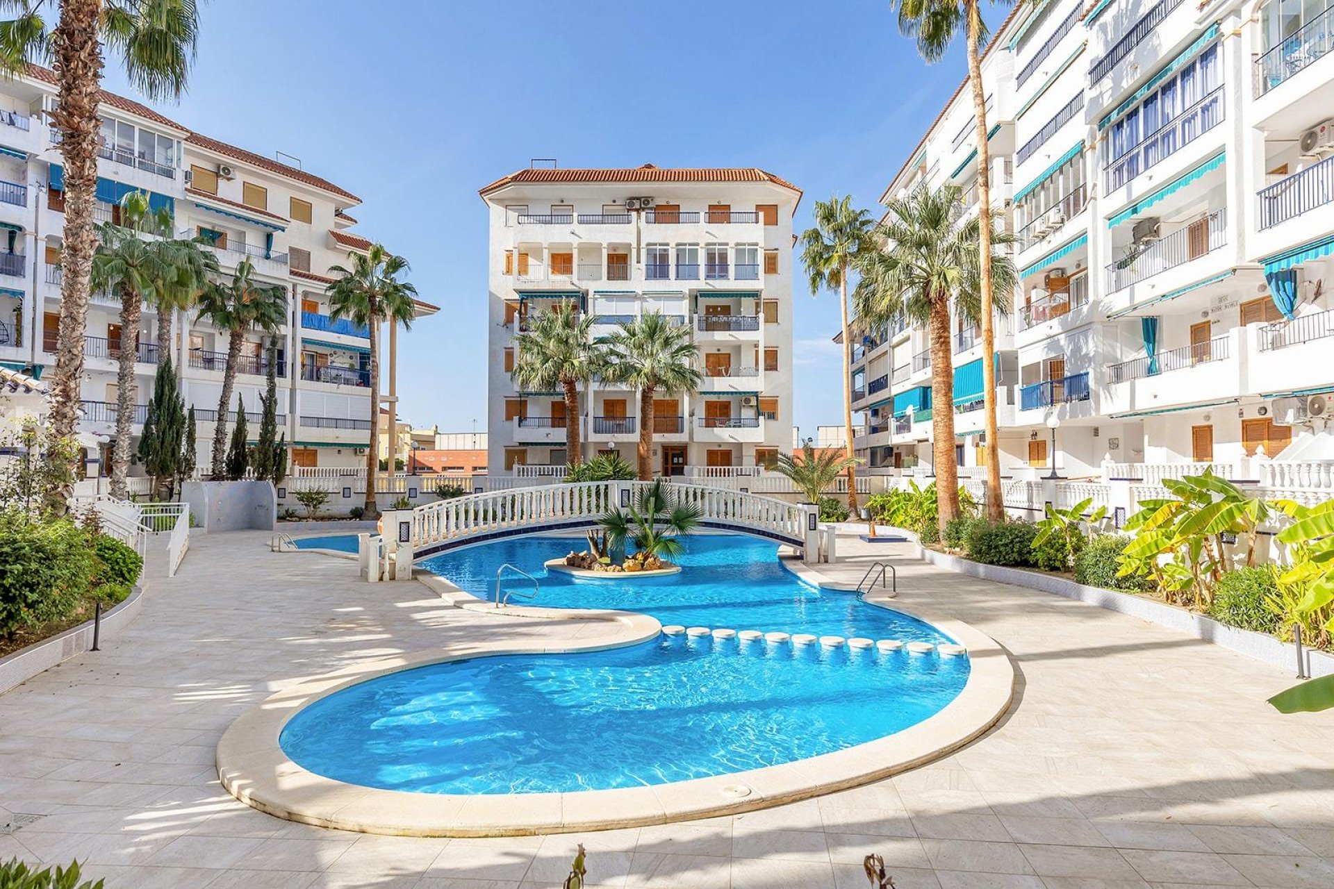 Resale - Apartment - Torrevieja - Los Europeos