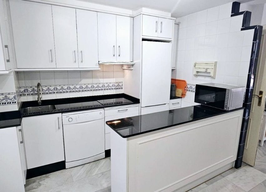 Resale - Apartment - Torrevieja - Los Frutales