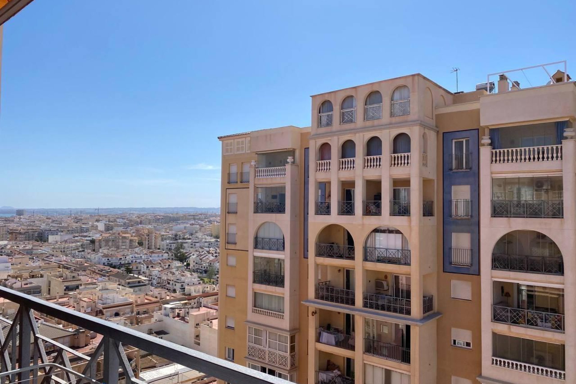 Resale - Apartment - Torrevieja - Los Frutales