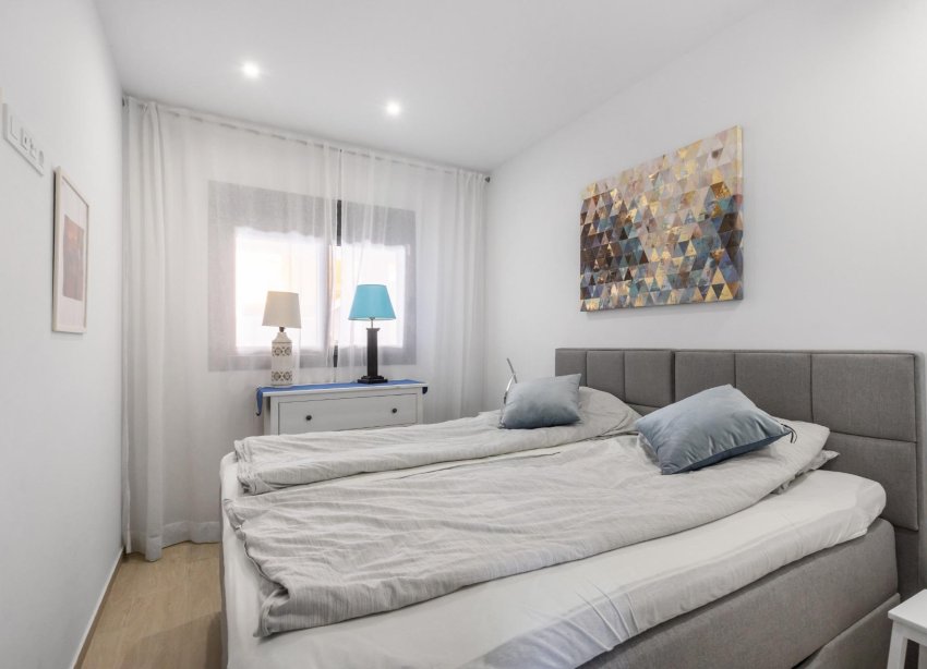 Resale - Apartment - Torrevieja - Los Frutales