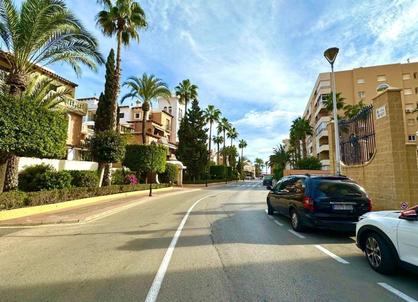 Resale - Apartment - Torrevieja - Los Frutales