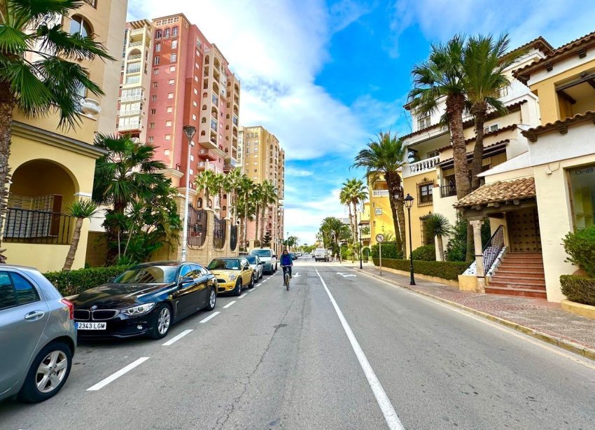 Resale - Apartment - Torrevieja - Los Frutales