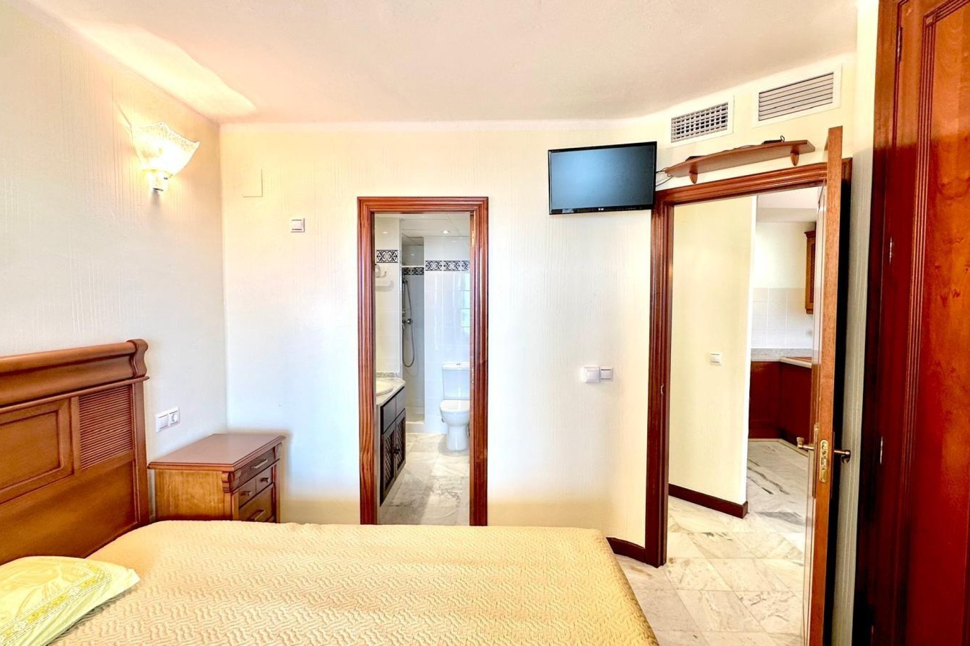 Resale - Apartment - Torrevieja - Los Frutales