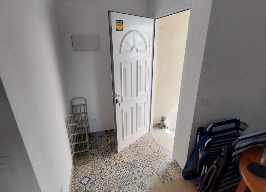 Resale - Apartment - Torrevieja - Los Locos