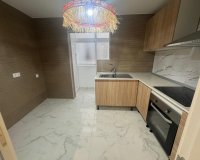 Resale - Apartment - Torrevieja - Muelle Pesquero