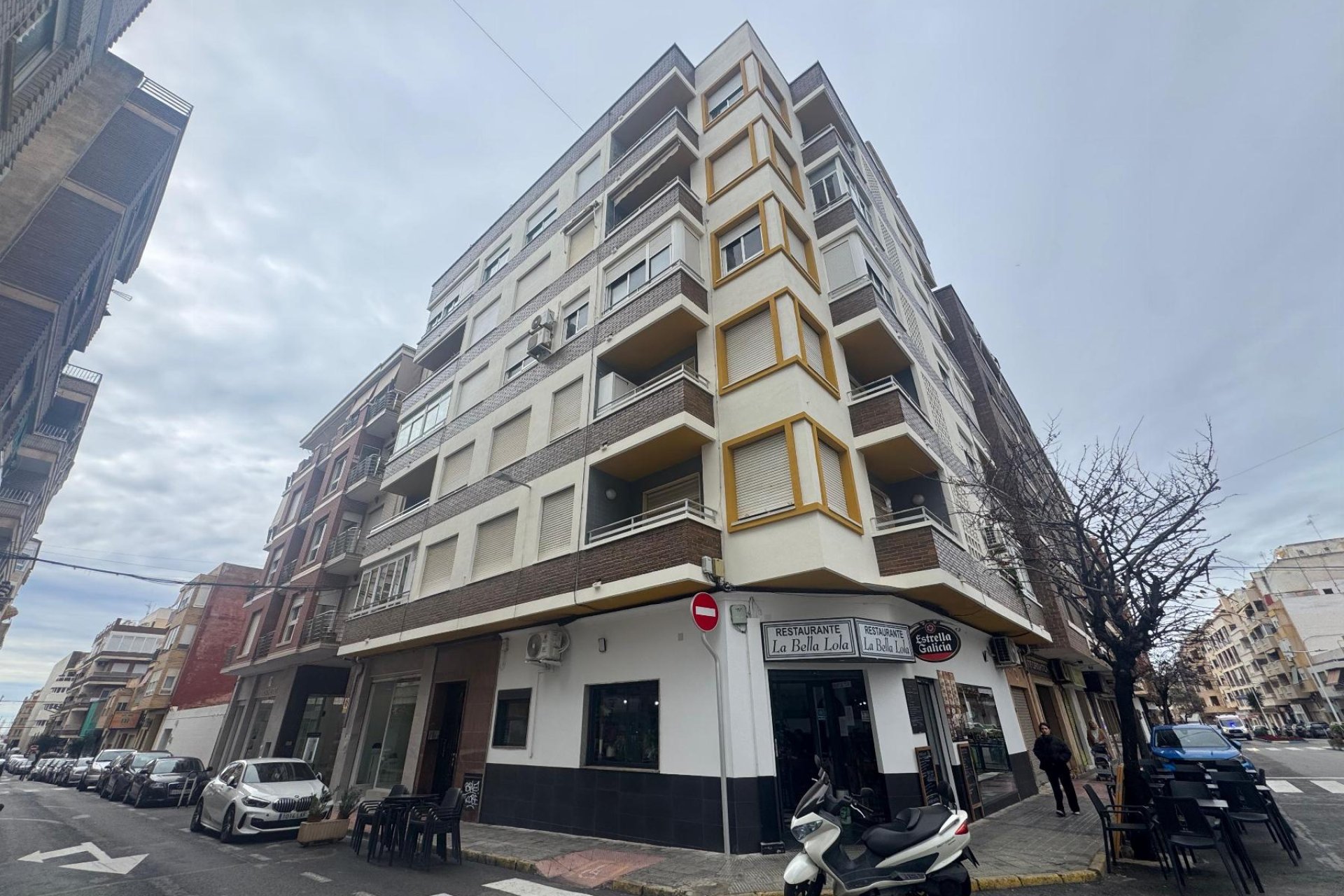 Resale - Apartment - Torrevieja - Muelle Pesquero