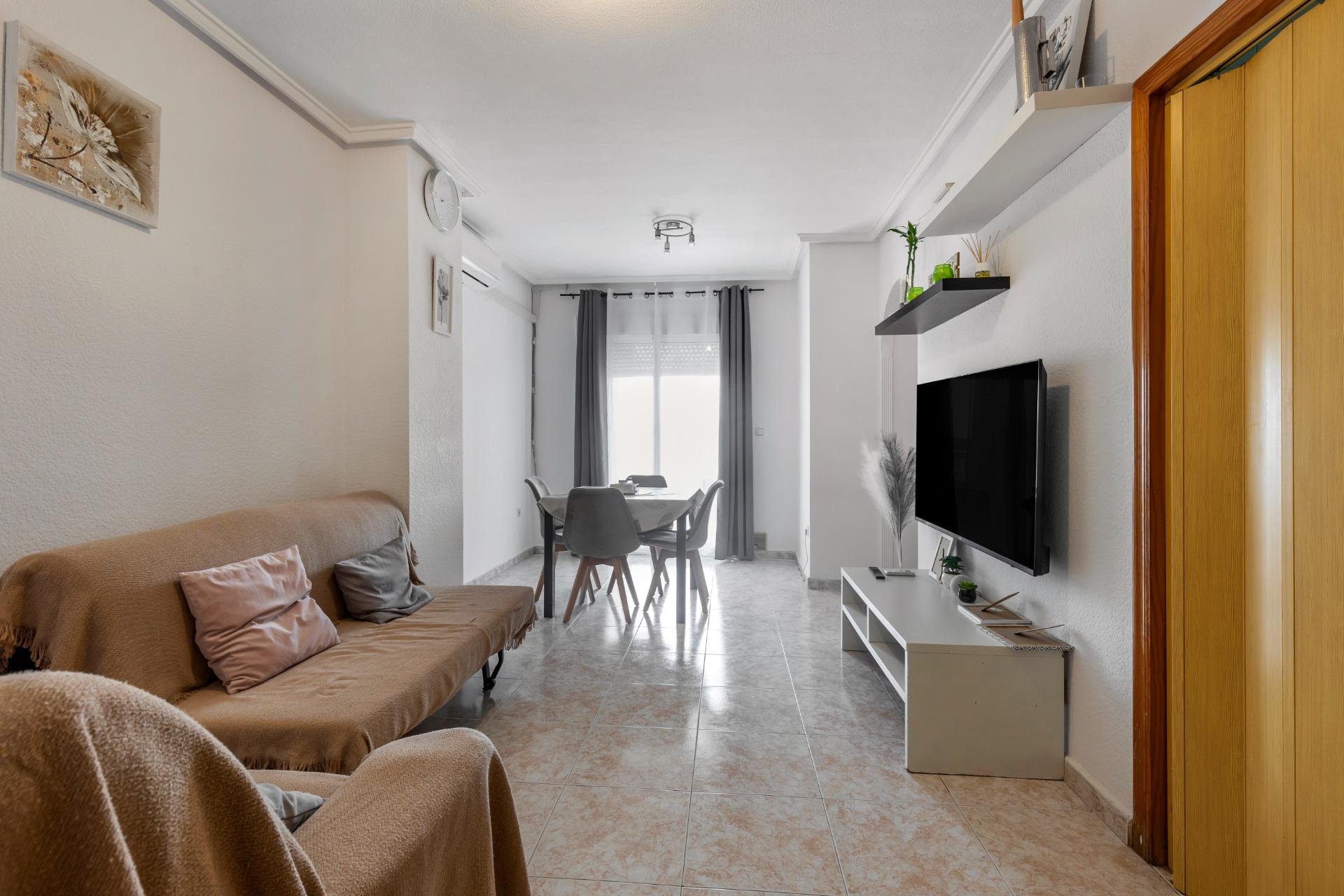 Resale - Apartment - Torrevieja - Nueva Torrevieja