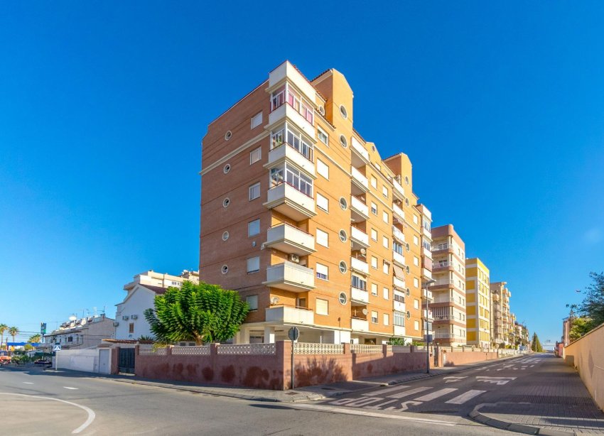 Resale - Apartment - Torrevieja - Nueva Torrevieja