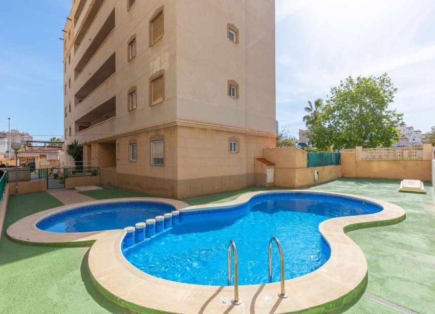 Resale - Apartment - Torrevieja - Nueva Torrevieja