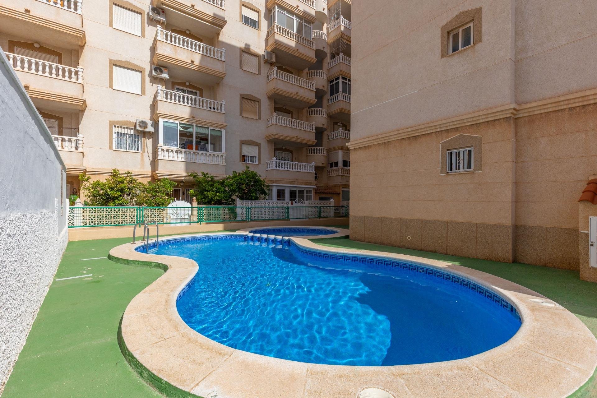 Resale - Apartment - Torrevieja - Nueva Torrevieja