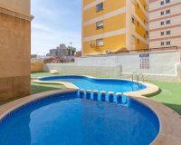 Resale - Apartment - Torrevieja - Nueva Torrevieja