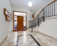 Resale - Apartment - Torrevieja - Parque de Las Naciones