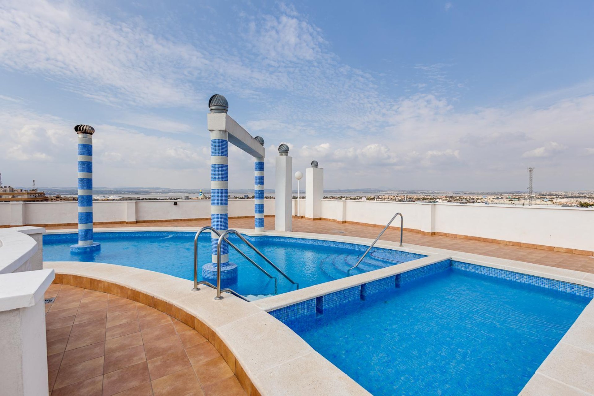 Resale - Apartment - Torrevieja - Parque de Las Naciones