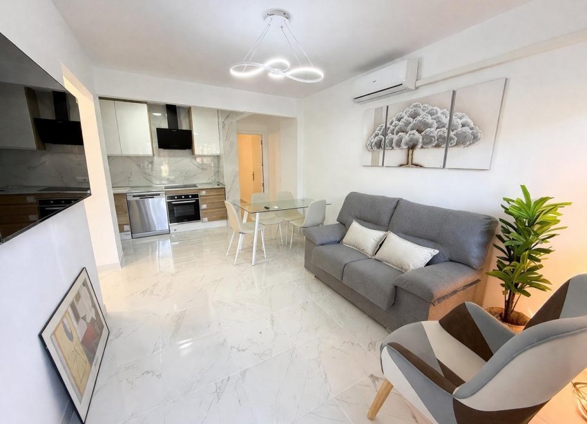 Resale - Apartment - Torrevieja - Parque de las Naciones
