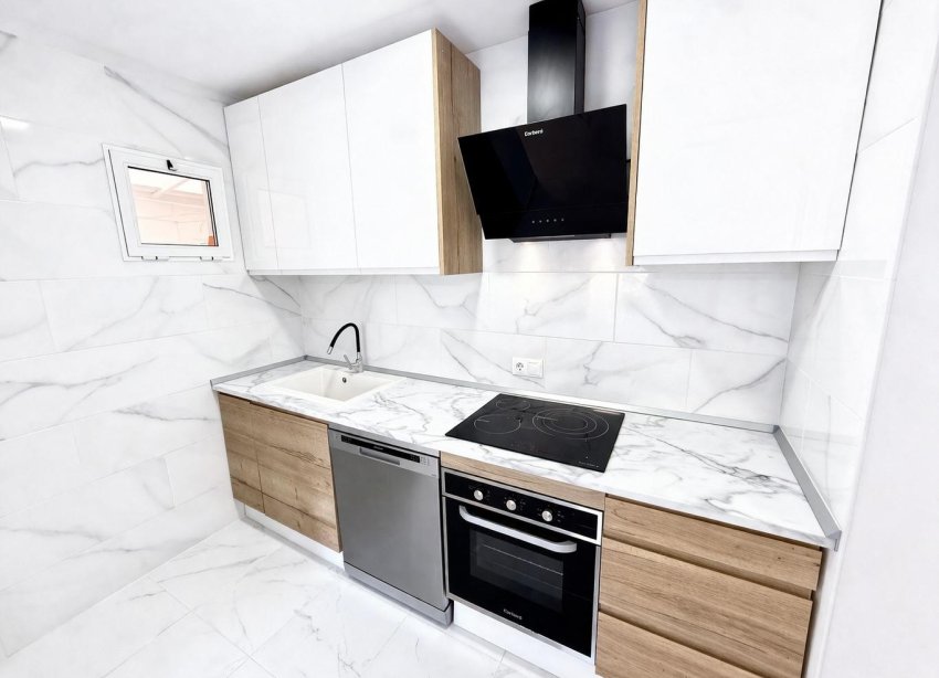 Resale - Apartment - Torrevieja - Parque de las Naciones