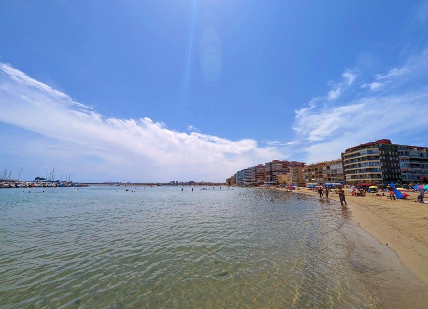Resale - Apartment - Torrevieja - Parque de las Naciones