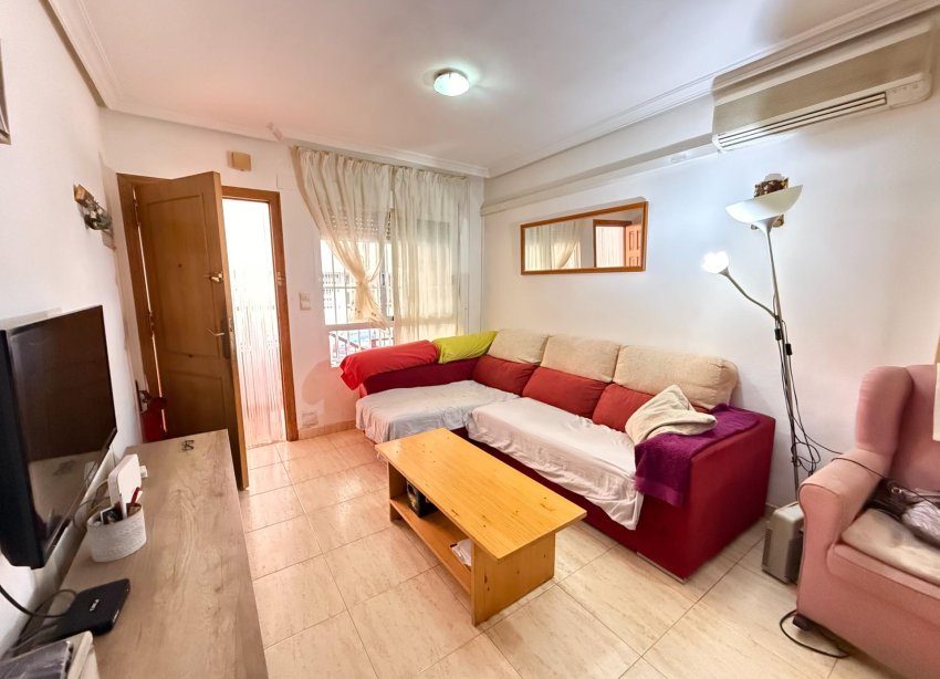 Resale - Apartment - Torrevieja - Parque de las Naciones