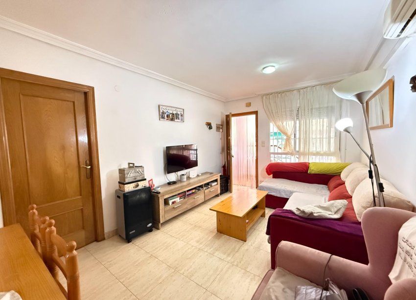 Resale - Apartment - Torrevieja - Parque de las Naciones