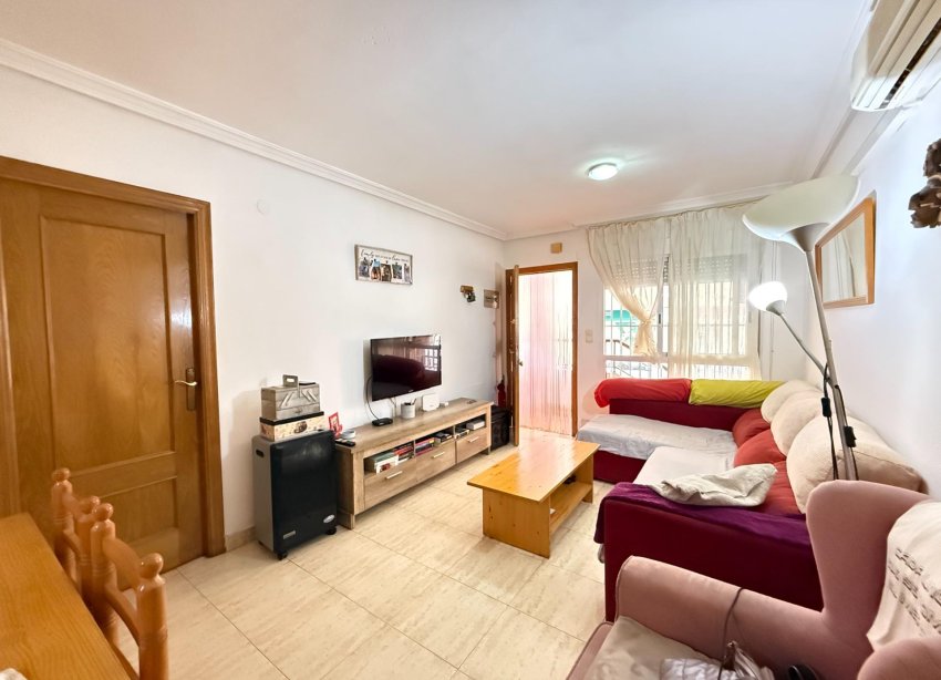 Resale - Apartment - Torrevieja - Parque de las Naciones
