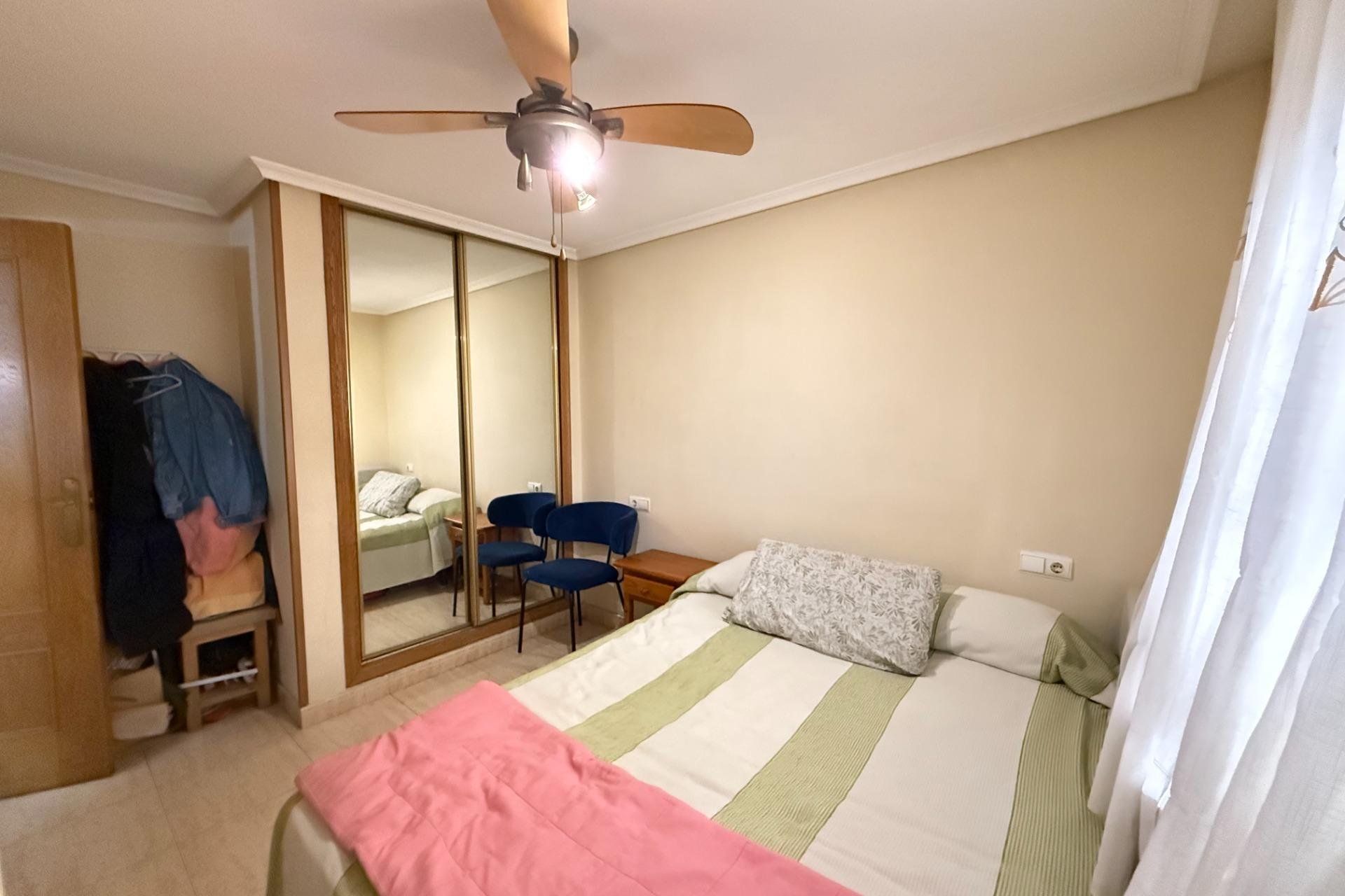 Resale - Apartment - Torrevieja - Parque de las Naciones