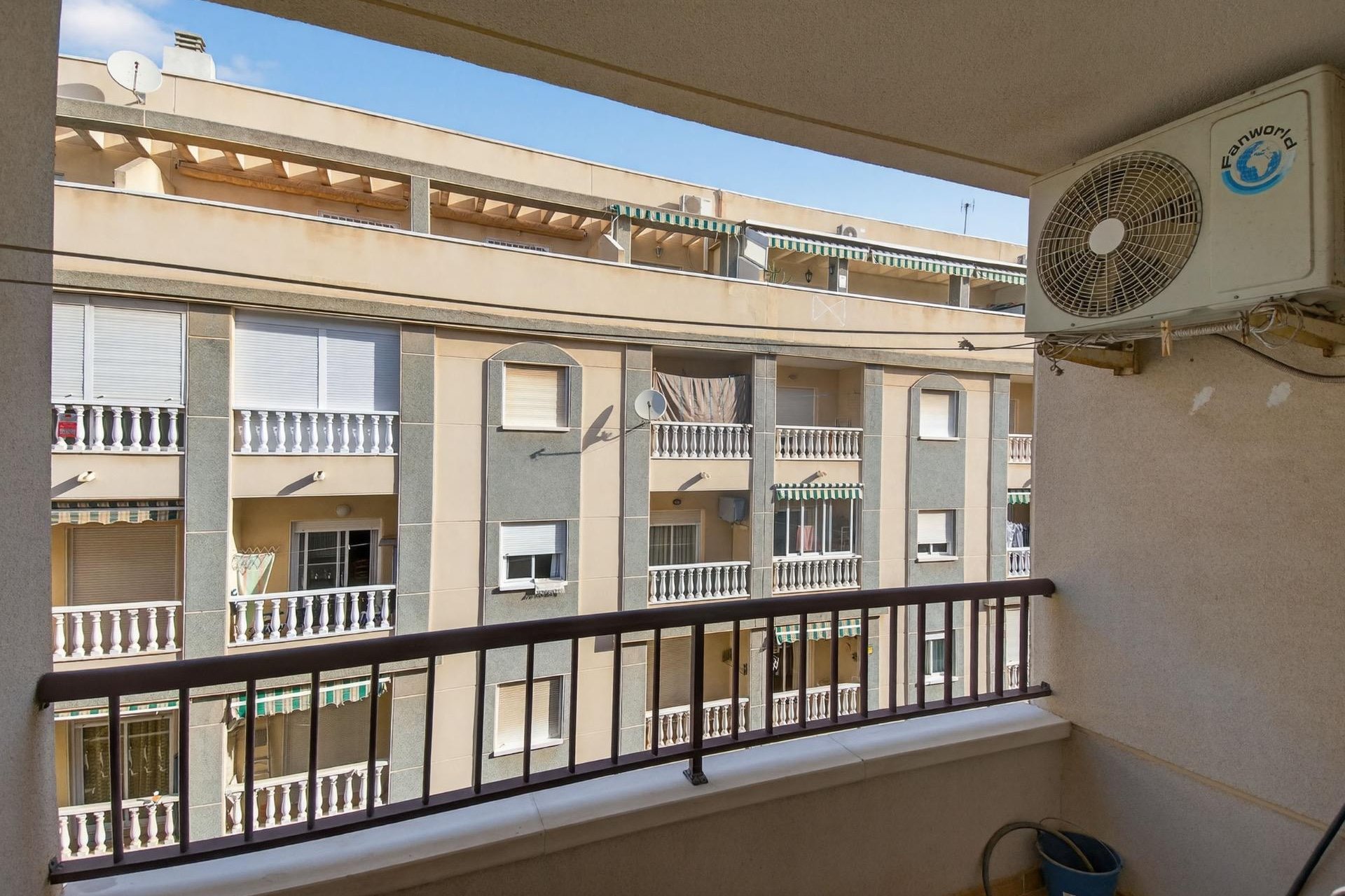 Resale - Apartment - Torrevieja - Parque de las Naciones