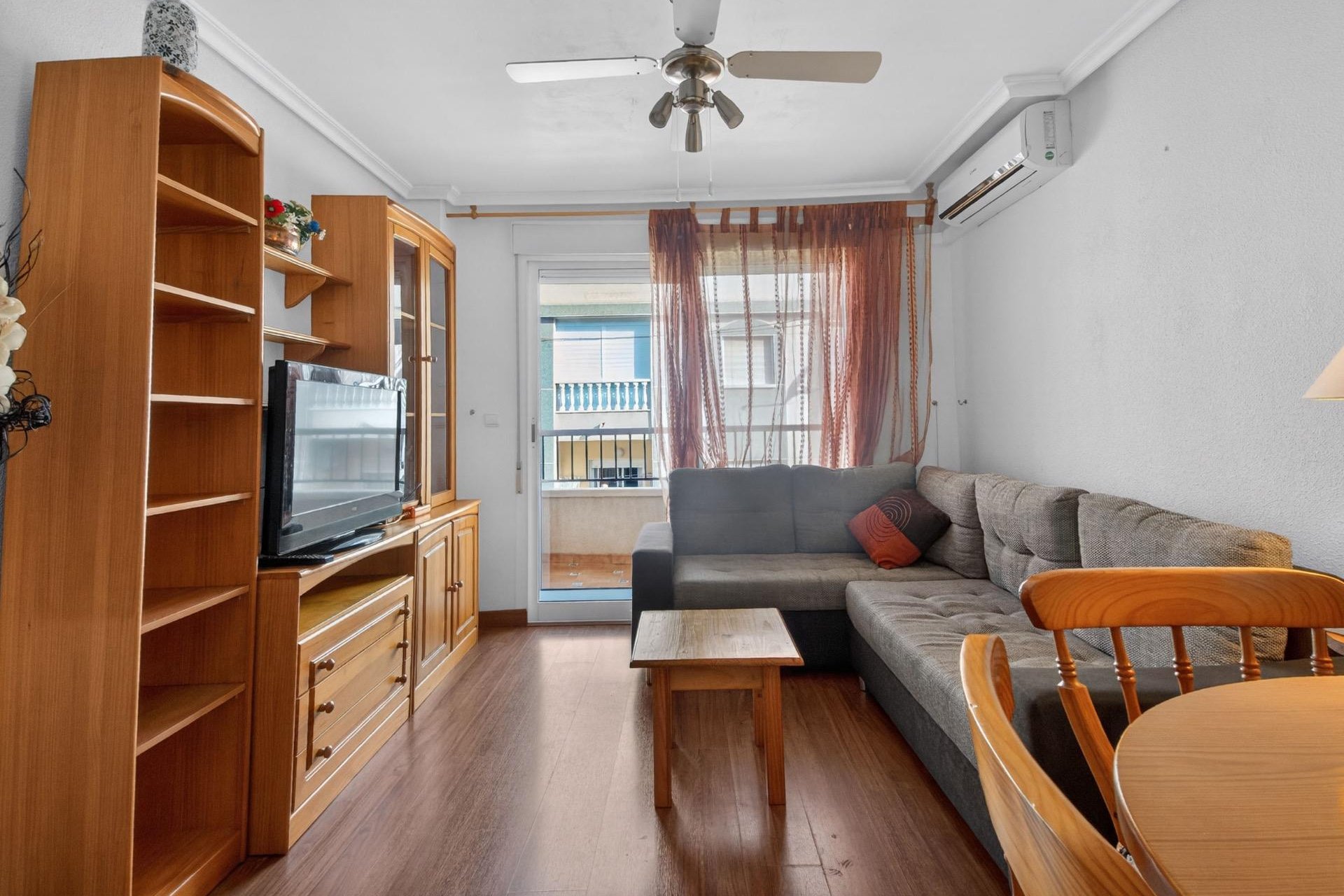 Resale - Apartment - Torrevieja - Parque de Las Naciones