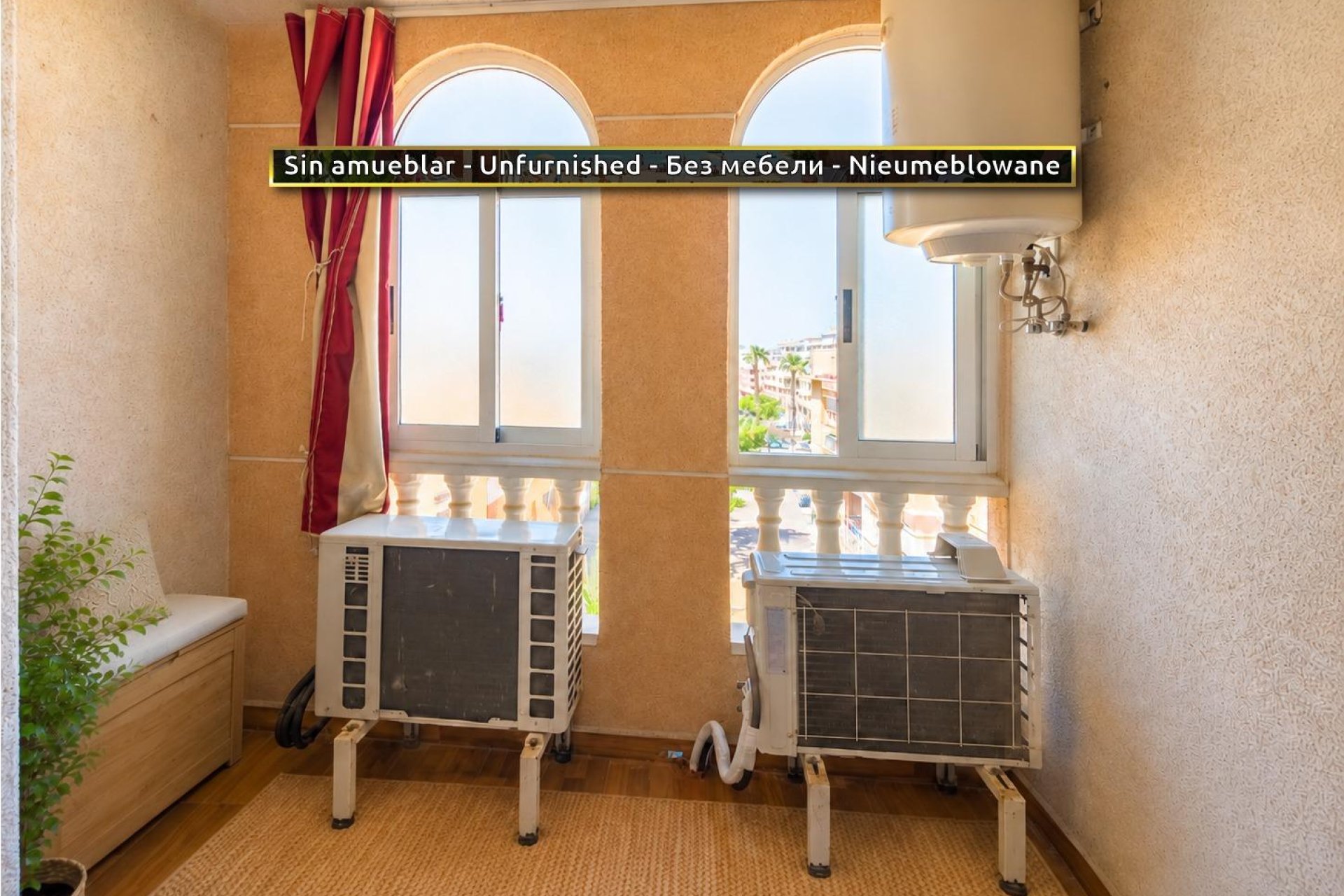 Resale - Apartment - Torrevieja - Parque de Las Naciones