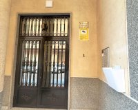 Resale - Apartment - Torrevieja - Parque de Las Naciones