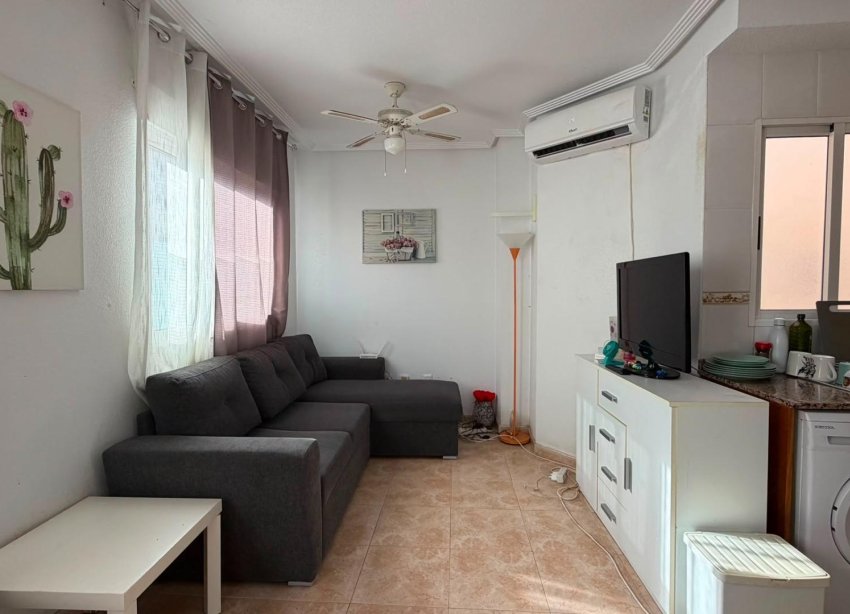 Resale - Apartment - Torrevieja - Parque de Las Naciones