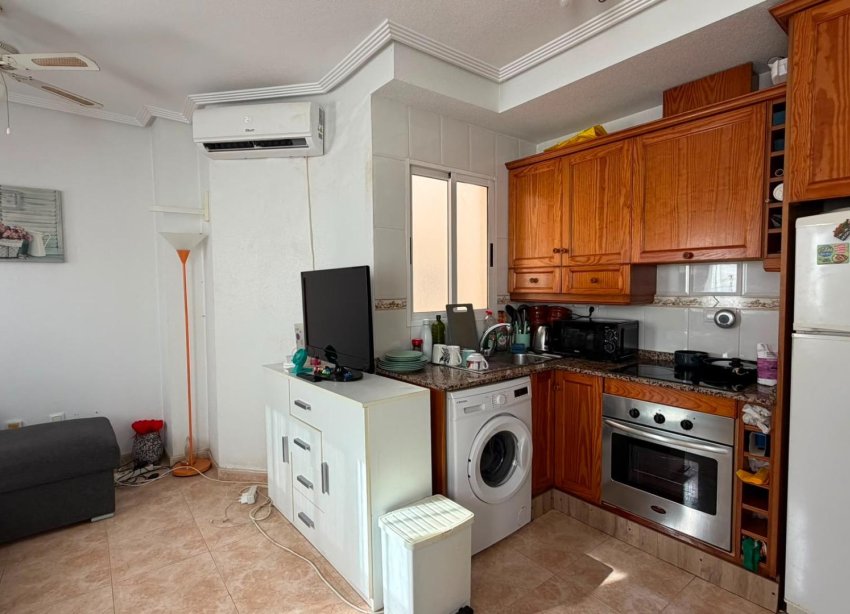 Resale - Apartment - Torrevieja - Parque de Las Naciones