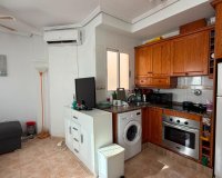 Resale - Apartment - Torrevieja - Parque de Las Naciones