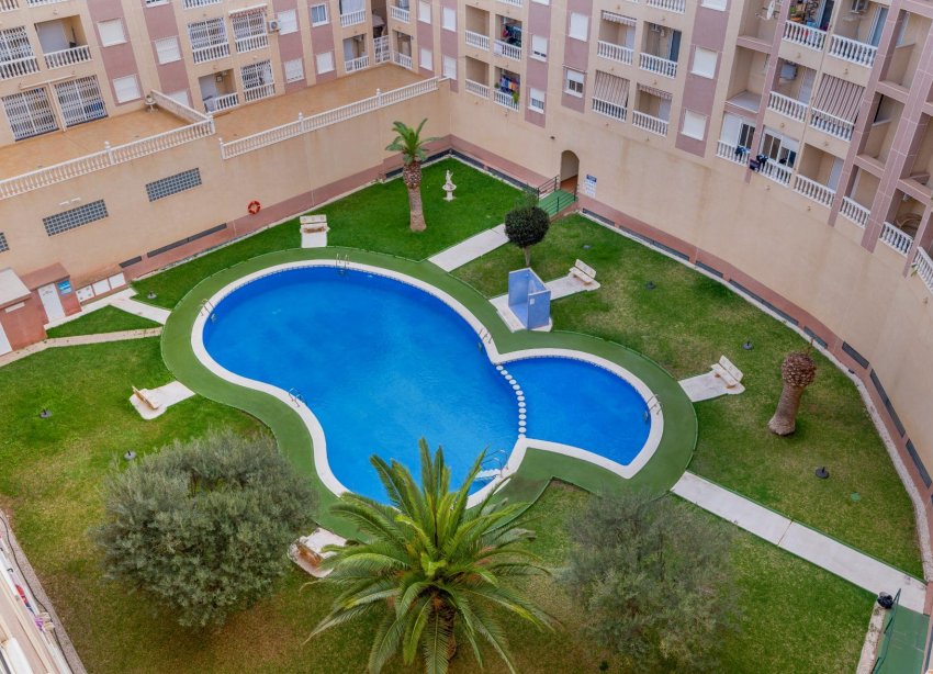 Resale - Apartment - Torrevieja - Parque las naciones