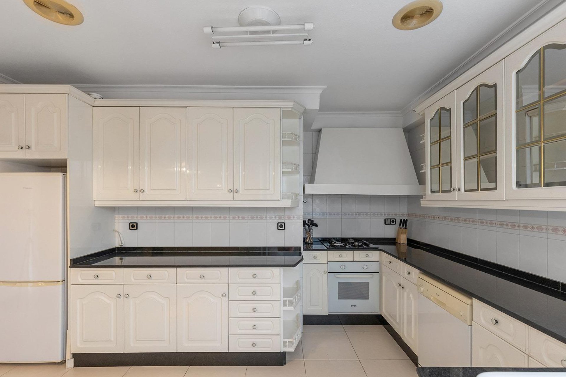 Resale - Apartment - Torrevieja - Paseo maritimo