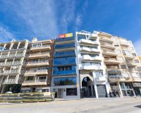Resale - Apartment - Torrevieja - Paseo maritimo