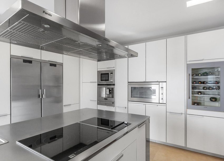 Resale - Apartment - Torrevieja - Paseo maritimo