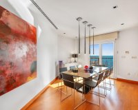 Resale - Apartment - Torrevieja - Paseo maritimo