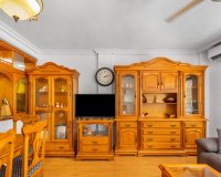 Resale - Apartment - Torrevieja - Paseo maritimo