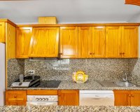 Resale - Apartment - Torrevieja - Paseo maritimo