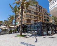 Resale - Apartment - Torrevieja - Paseo maritimo
