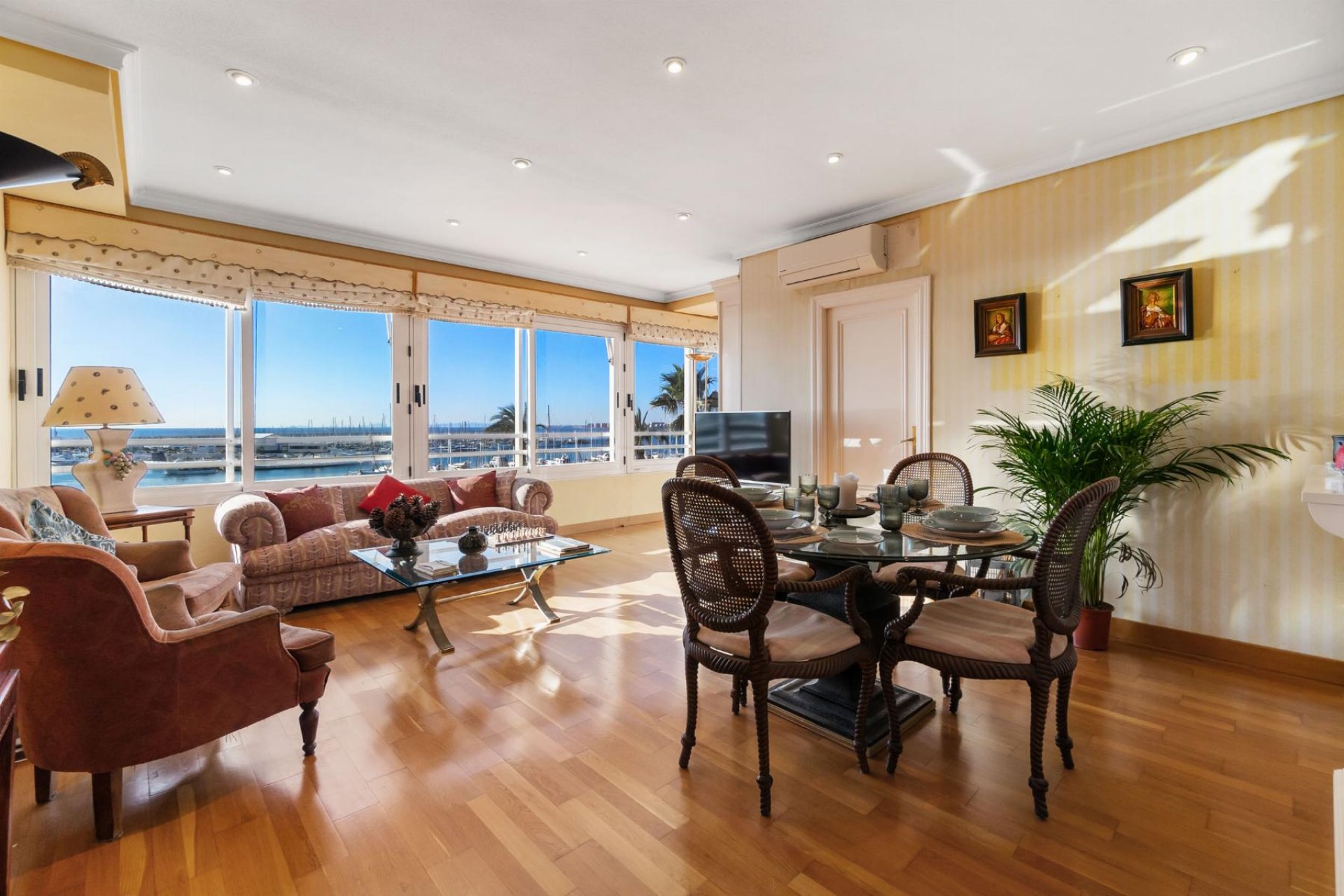 Resale - Apartment - Torrevieja - Piscinas naturales