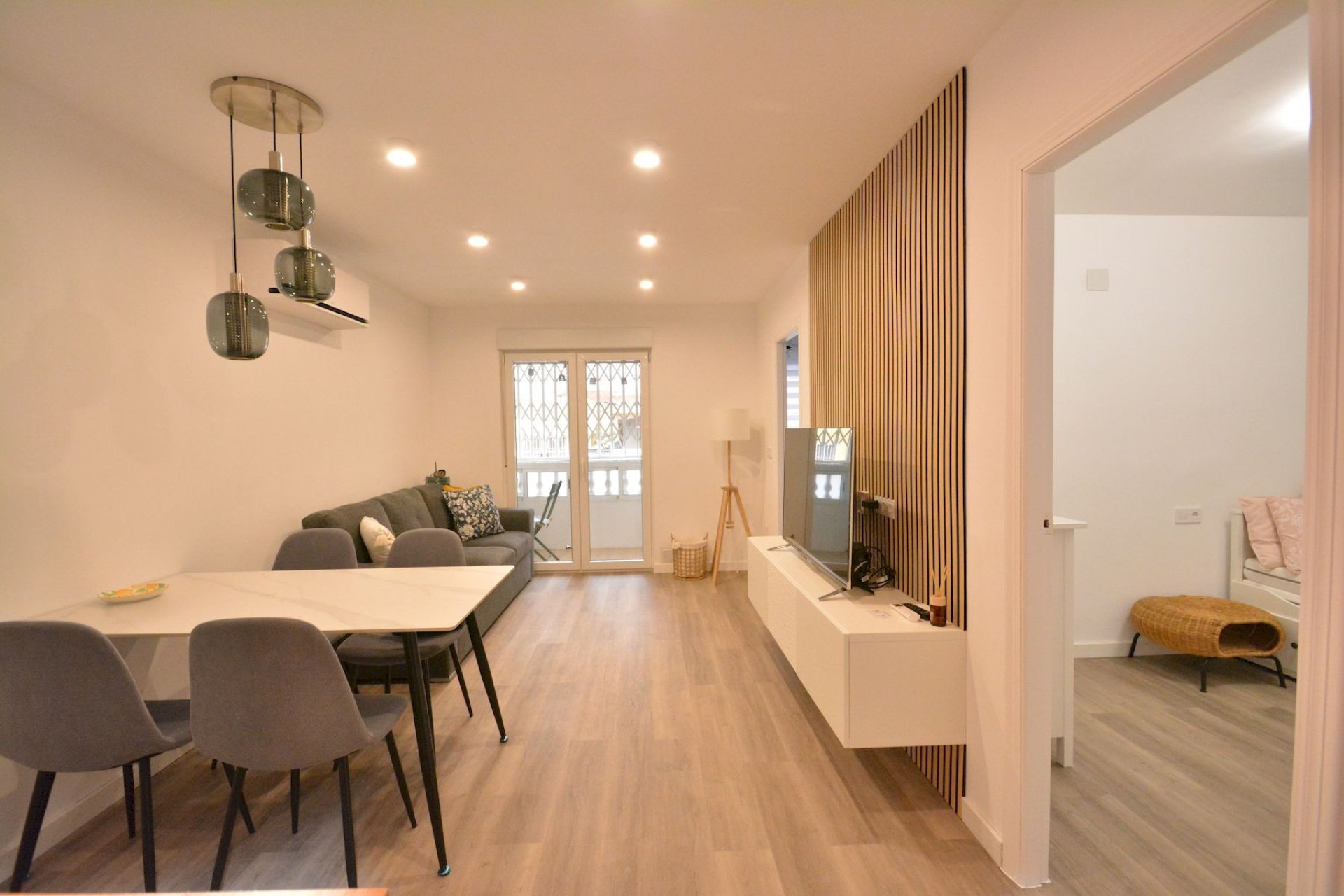 Resale - Apartment - Torrevieja - Playa Acequion