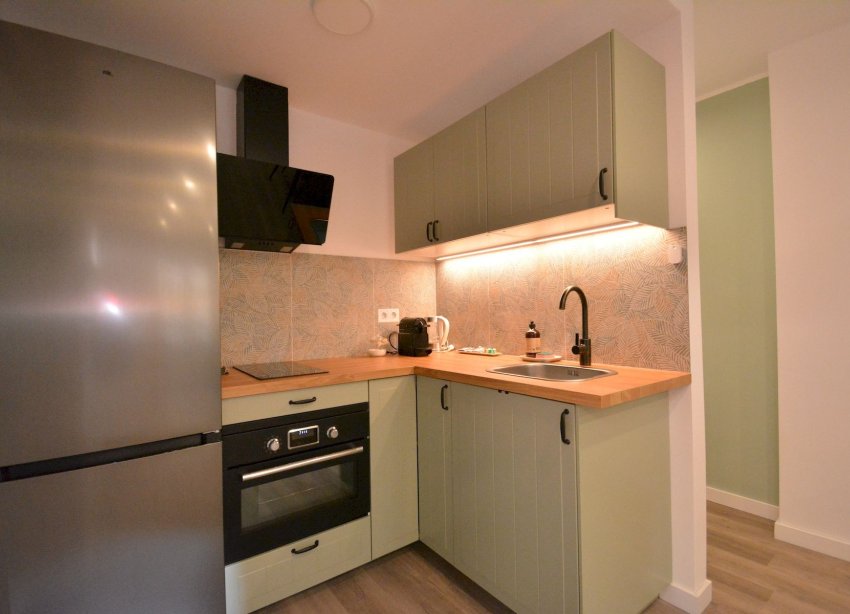 Resale - Apartment - Torrevieja - Playa Acequion