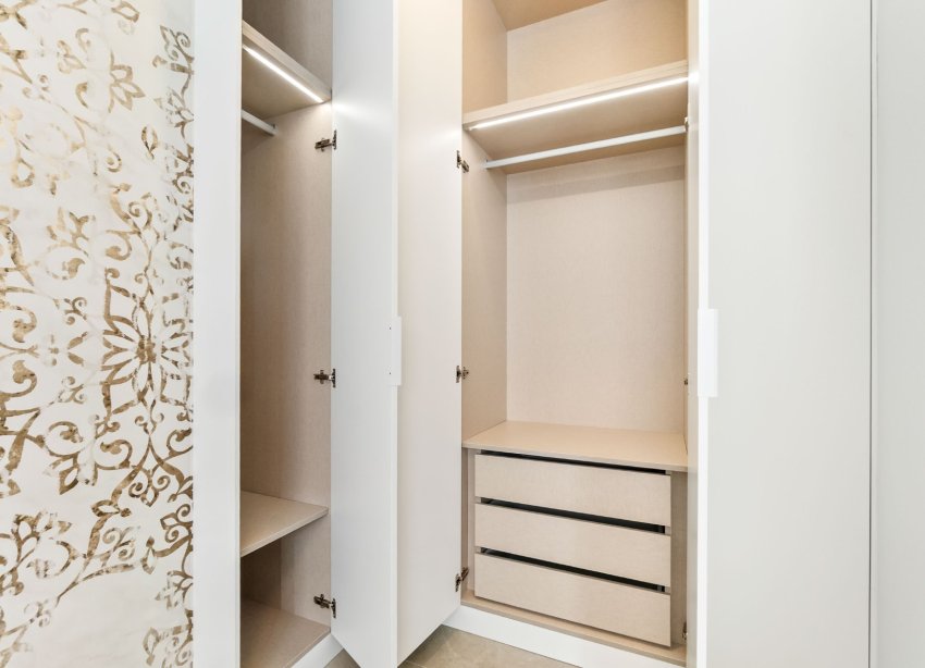 Resale - Apartment - Torrevieja - Playa de El Cura