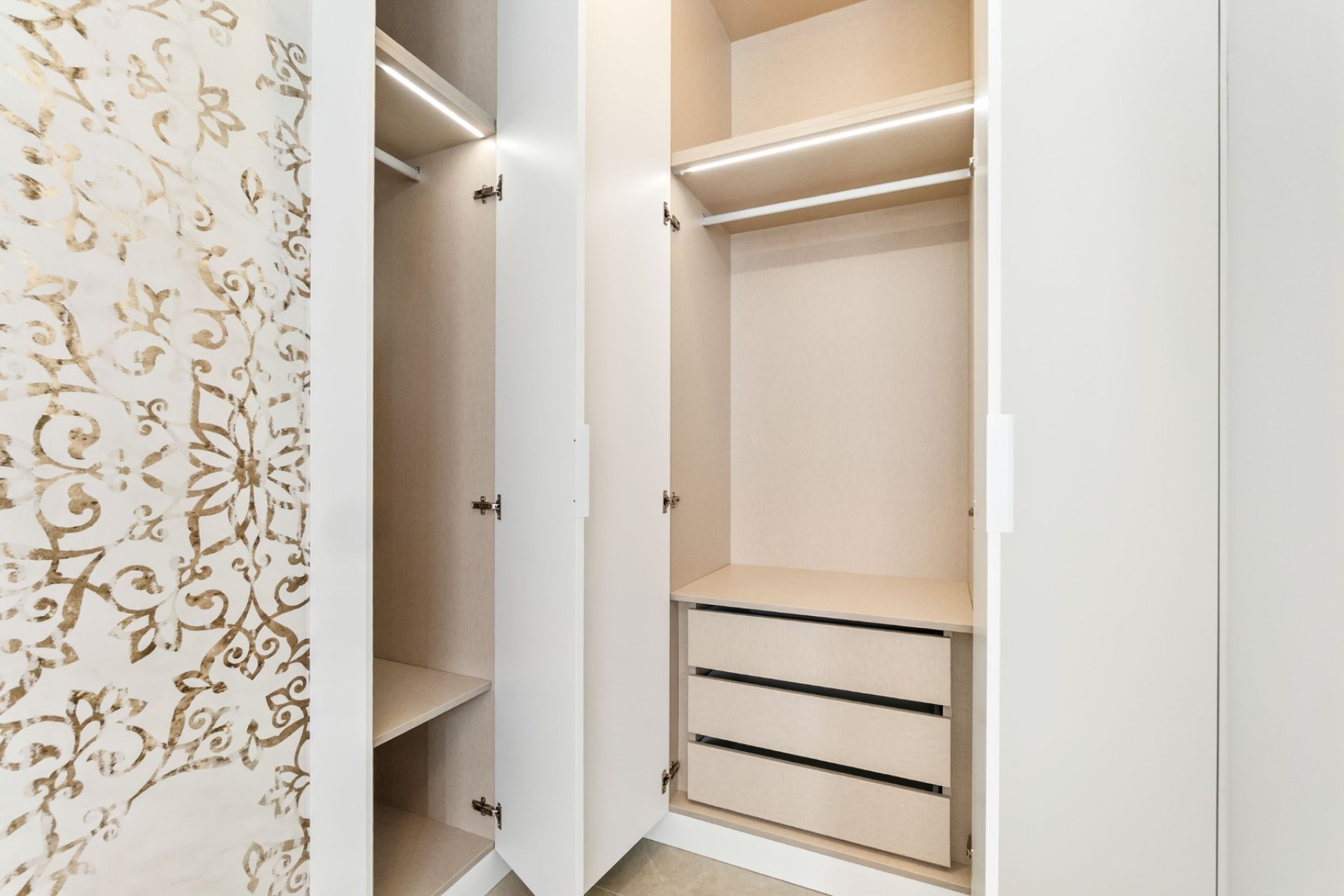 Resale - Apartment - Torrevieja - Playa de El Cura