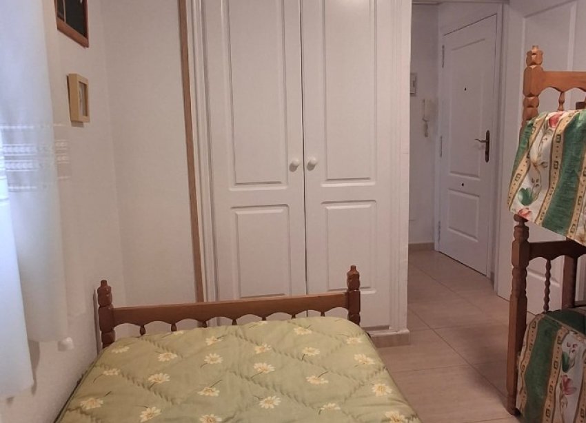 Resale - Apartment - Torrevieja - Playa de la mata